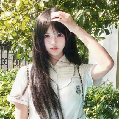 比基尼少女